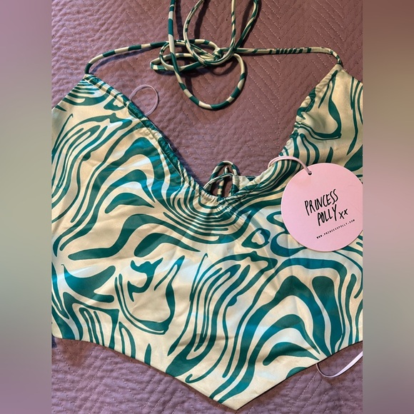 Outfit - Picture 5 of 5